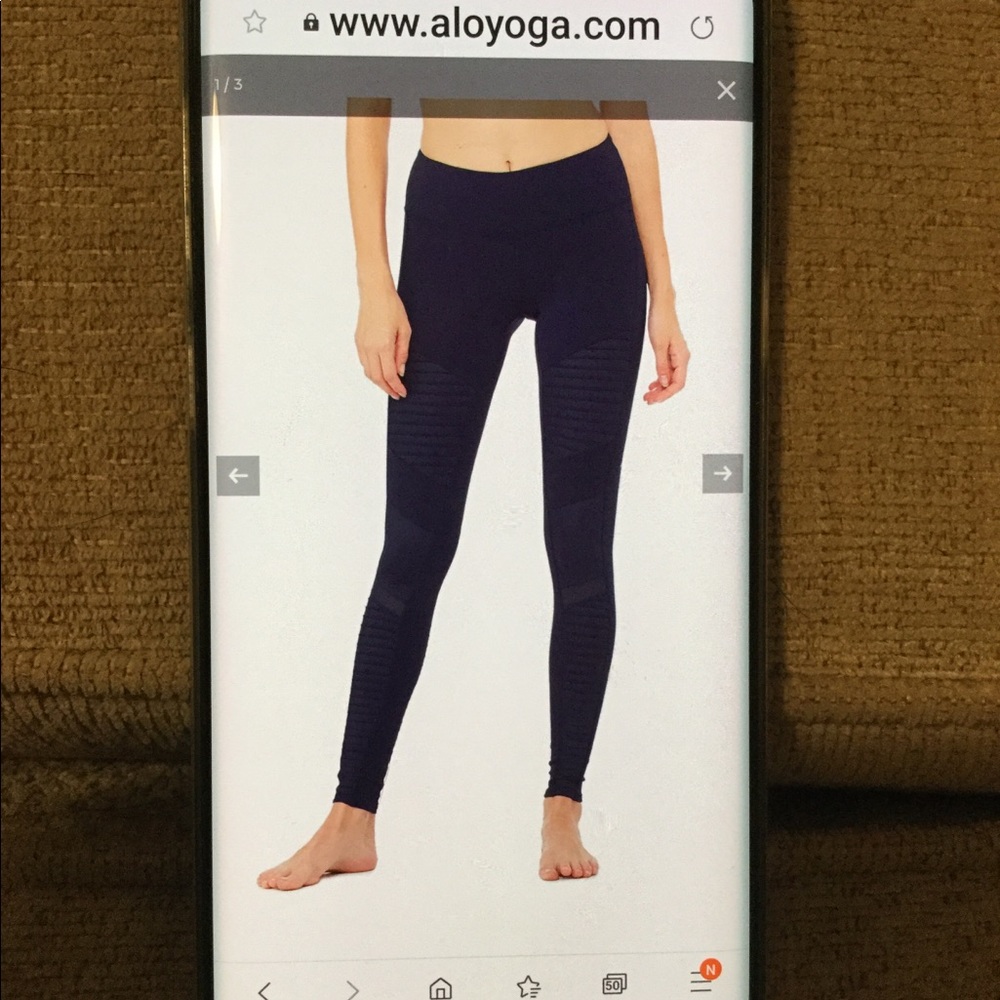 Alo Yoga Moto Leggings